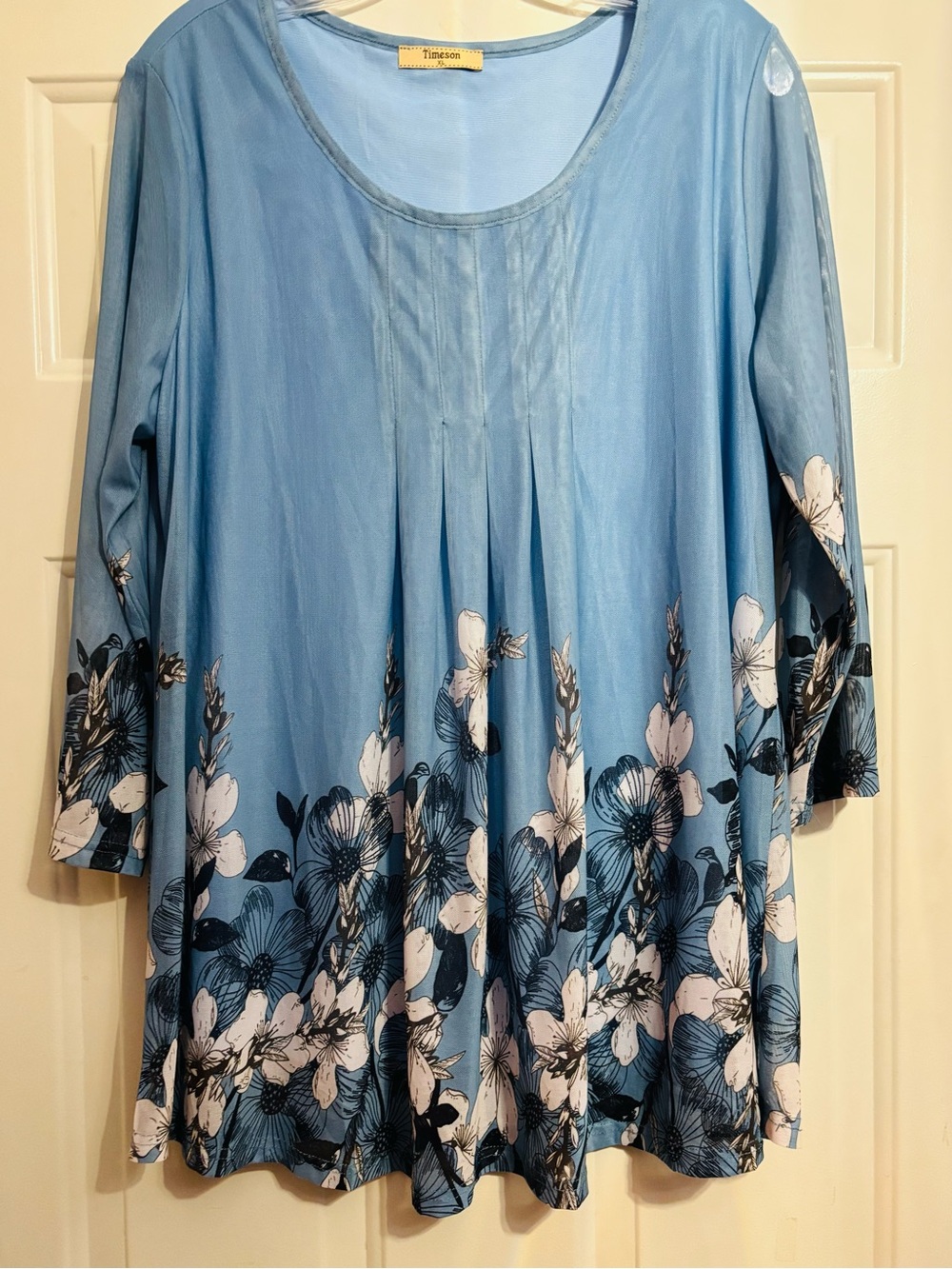 Blue Floral Scoop-Neck tunic with soft pleated shimmer and tank underneath